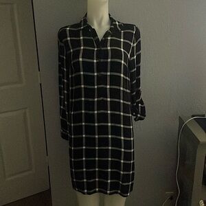Old Navy long flannel “boyfriend style” Black & White size S/P